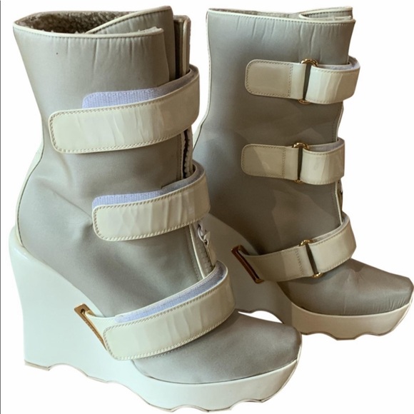 Louis Vuitton Shoes - Louis Vuitton Runway Wedge Boots Booties Rare Snow